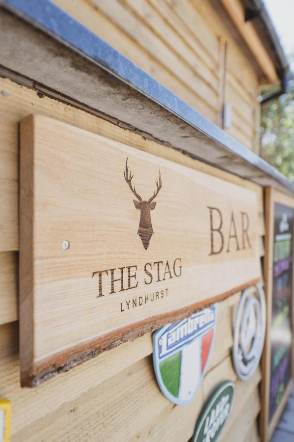 The Stag Hotel And Mailmans Arms Линдхърст Екстериор снимка